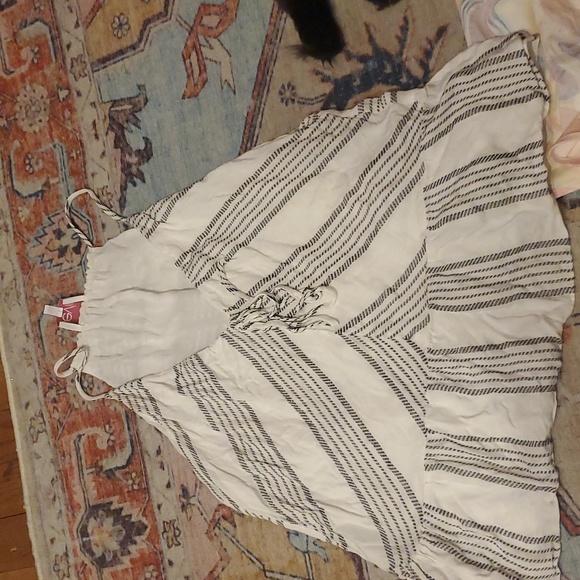 Cute tank - Picture 1 of 3